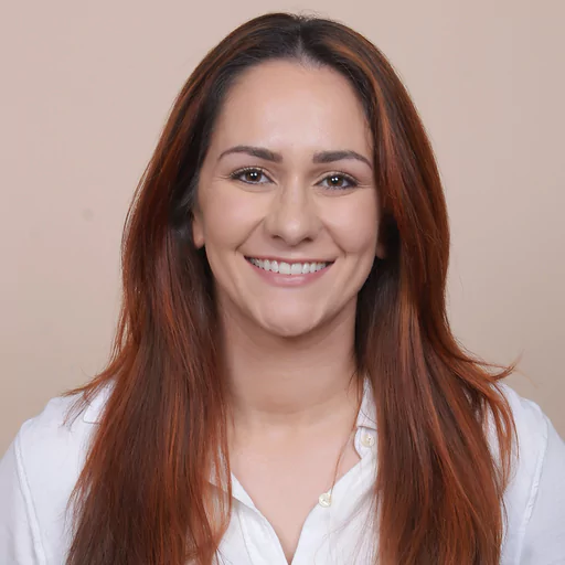 Olivia McNaughten headshot